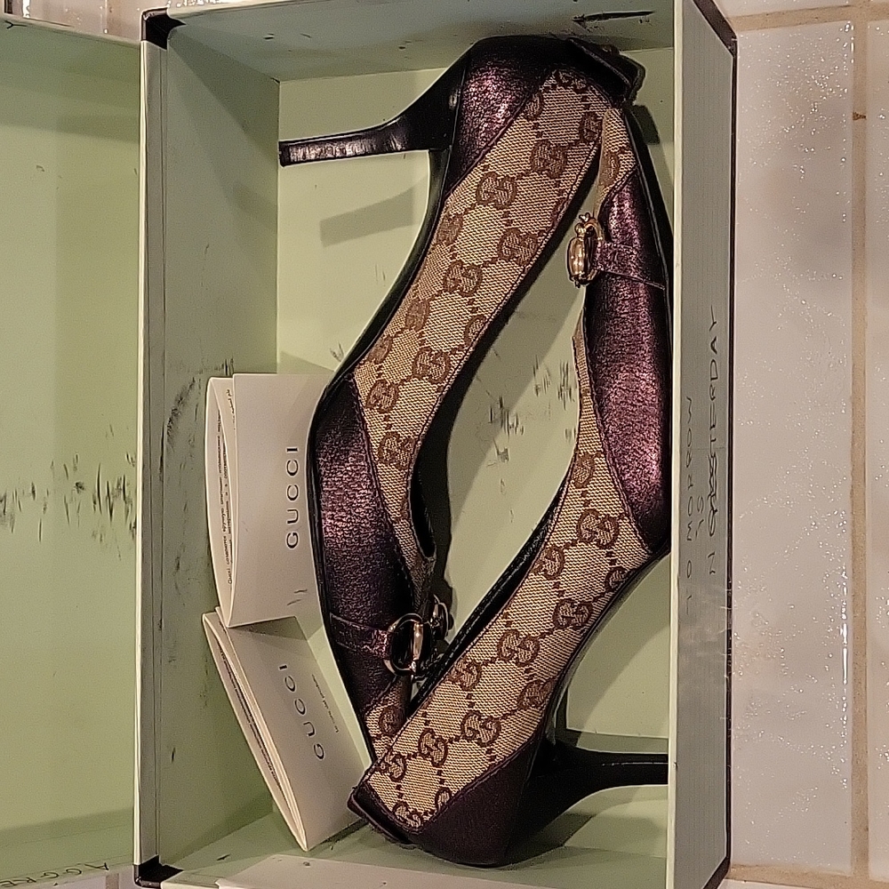 Gucci Pumps - Picture 2 of 16